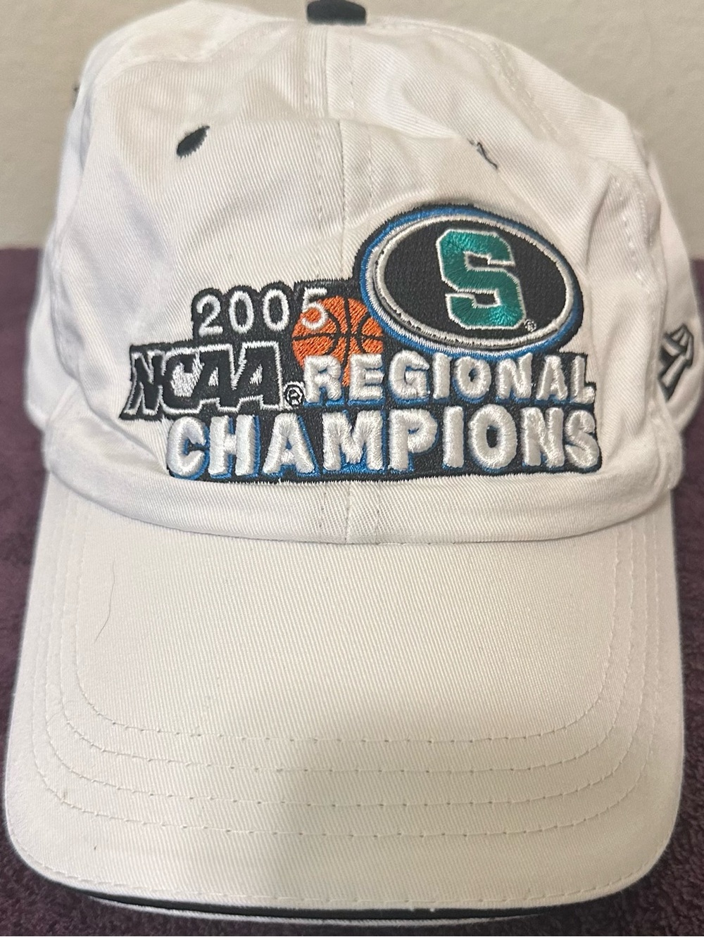 2005 NCAA Regional Champions baseball hat cap Final Four men’s or women’s